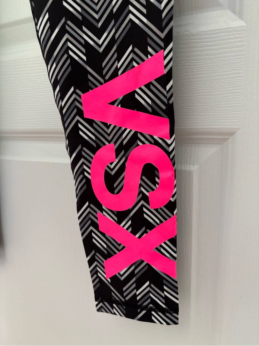 Victoria’s Secret VSX Knockout High-Rise Workout Leggings Pink Logo Size M #109 - Picture 4 of 6